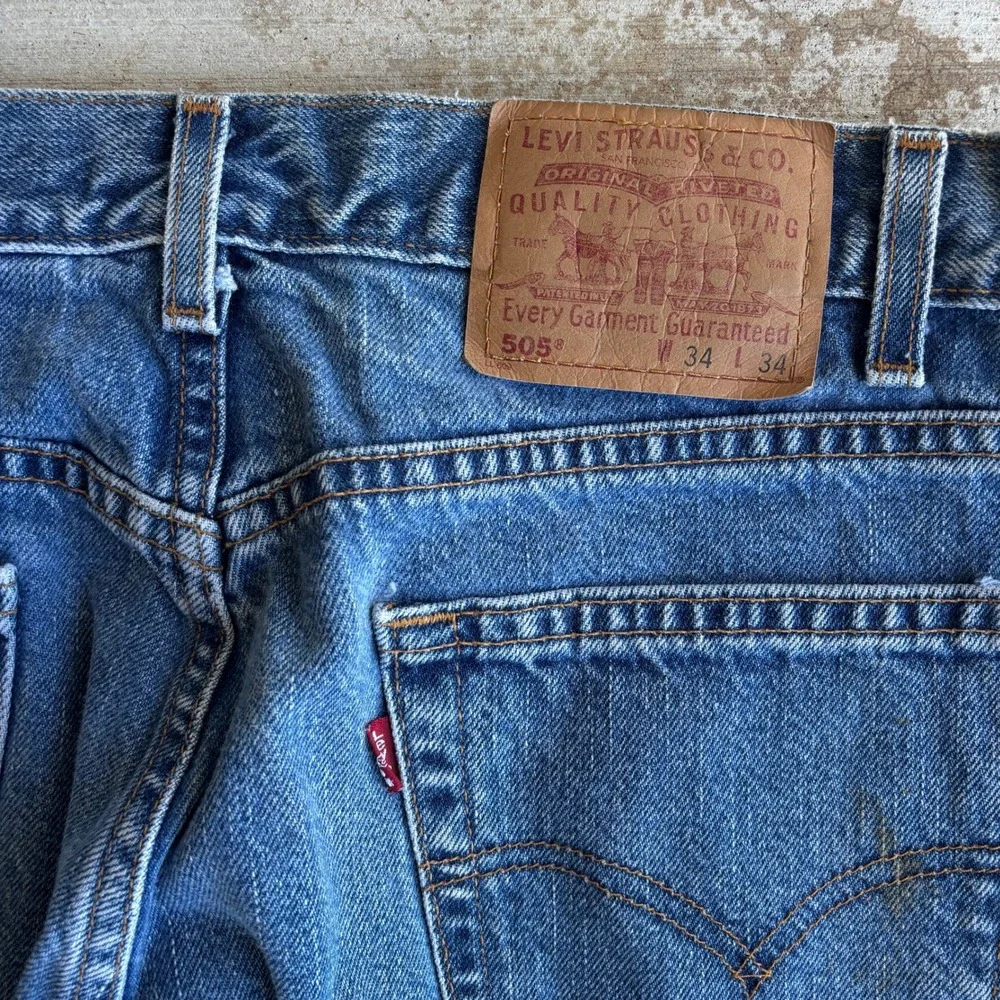 Vintage Levis 505 Mens 34x34 Straight Leg Blue Denim Jeans Medium Wash Mexico